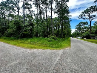 700 Huitres St, Dauphin Island, AL 36528