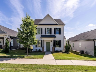 157 E Wilson St, Clayton, NC 27520