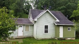 130 Market Rd, Rich Creek, VA 24147