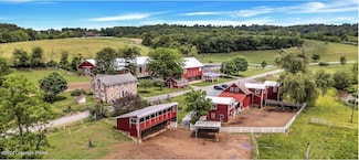 7483 Bausch Rd, New Tripoli, PA 18066