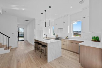 1407 Valleyridge Dr Unit B, Austin, TX 78704