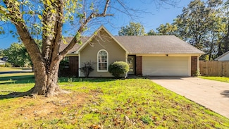 50 High Timber Dr, Maumelle, AR 72113