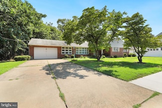 125 N Cedar Ave, Bellmawr, NJ 08031