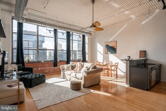 2200 28 Arch St Unit 1011, Philadelphia, PA 19103