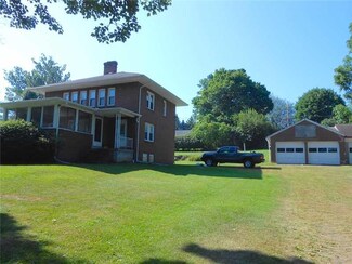 12 Overlook Ln, Bessemer, PA 16112