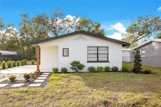 3011 Iowa Rd, Lakeland, FL 33803