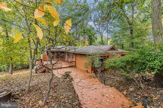 101 Colket Ln, Devon, PA 19333