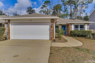 202 Creekview Dr, Pensacola, FL 32503