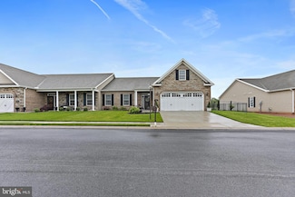 61 Stoners Cir, Littlestown, PA 17340