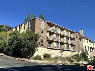 2 Panoramic Way Unit 302, Berkeley, CA 94704