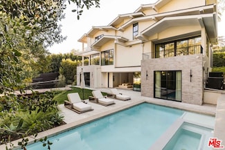 254 S Canyon View Dr, Los Angeles, CA 90049