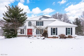 7030 Lassiter Dr, Cleveland, OH 44129
