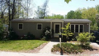 650 Douglas St, Manchester, NH 03102