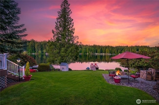 29 NW Lake Roesiger Rd, Snohomish, WA 98290