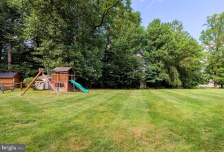 6 Roosevelt Cir, Downingtown, PA 19335