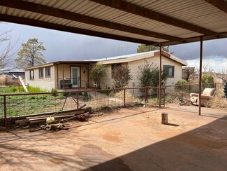 40 Miller Dairy Rd, Veguita, NM 87062