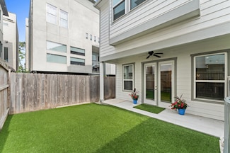 1511 Crockett St, Houston, TX 77007