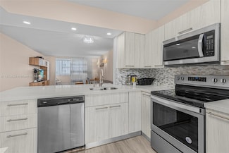 609 NE 14th Ave Unit 603, Hallandale Beach, FL 33009