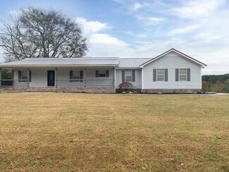 647 Shahan Ln, La Fayette, GA 30728