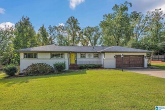 1845 Glendmere Dr, Vestavia, AL 35216