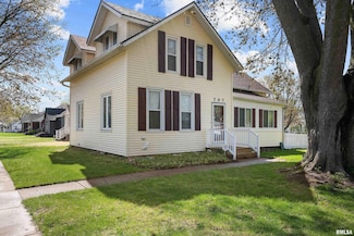 707 10th Ave, Durant, IA 52747