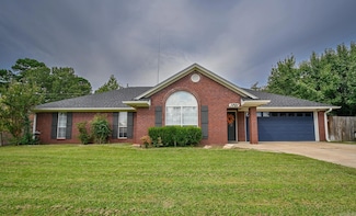 1701 Valley View Dr, Mena, AR 71953