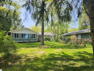 4775 W Cedar Lake Rd, Greenbush, MI 48738