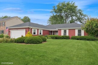 3912 Brett Ln, Glenview, IL 60026