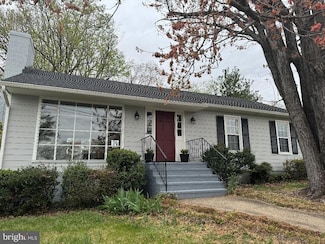 2219 Dominion Dr, Charlottesville, VA 22901