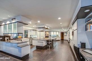 9415 N 40th St, Phoenix, AZ 85028