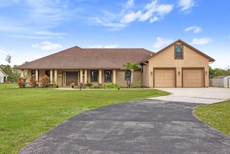 2774 Gentile Rd, Fort Pierce, FL 34945