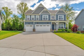 24324 Oak Ridge Blvd, South Lyon, MI 48178