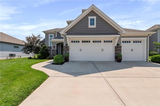 4513 NE Parks Summit Terrace, Lees Summit, MO 64064