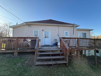 2102 W Virginia Ave, Clarksburg, WV 26301