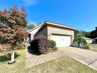 6320 Mcmurray Place N, Mobile, AL 36609