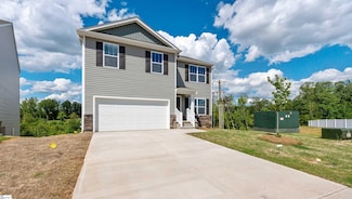 431 Valencia Cir, Wellford, SC 29385