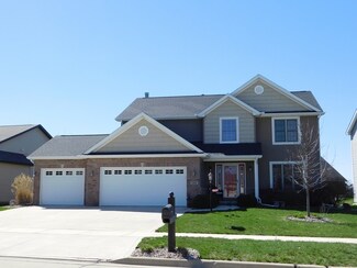 1305 Fieldstone Dr, Savoy, IL 61874