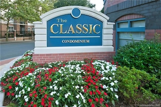 25 Forest St Unit 11A, Stamford, CT 06901