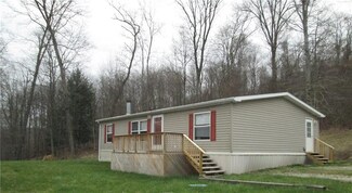 431 School Rd, Clinton, PA 15026