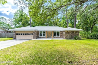 12902 Silver Oak Dr, Jacksonville, FL 32223