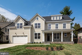5528 Trent St, Chevy Chase, MD 20815