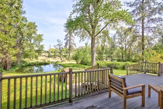 600 Schroeder Ln, Grants Pass, OR 97527