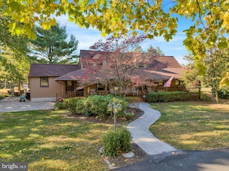 1016 Strause Ln, Leesport, PA 19533