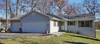 502 Corkhill Ct, Davis, IL 61019