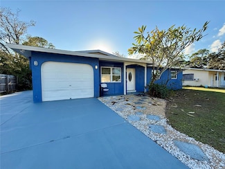 3980 Berkshire Dr, Sarasota, FL 34241