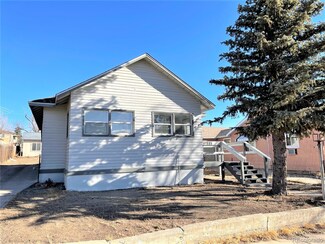 223 7th St, Limon, CO 80828
