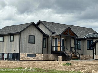 623 Royal Elk Cir, Victor, ID 83455