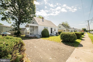 7813 New Battle Grove Rd, Dundalk, MD 21222