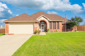 102 Avery Ln, Royse City, TX 75189