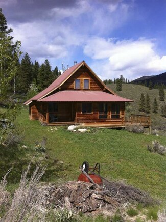 98 Uphill Rd, Winthrop, WA 98862